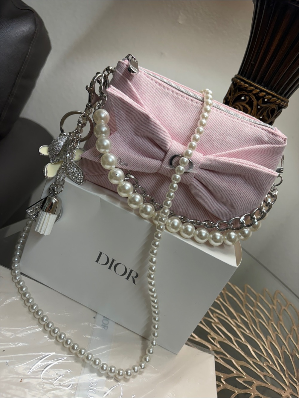 Dior Pink Bow Mini Shoulder Bag with Pearl & Chain Straps - Picture 3 of 16